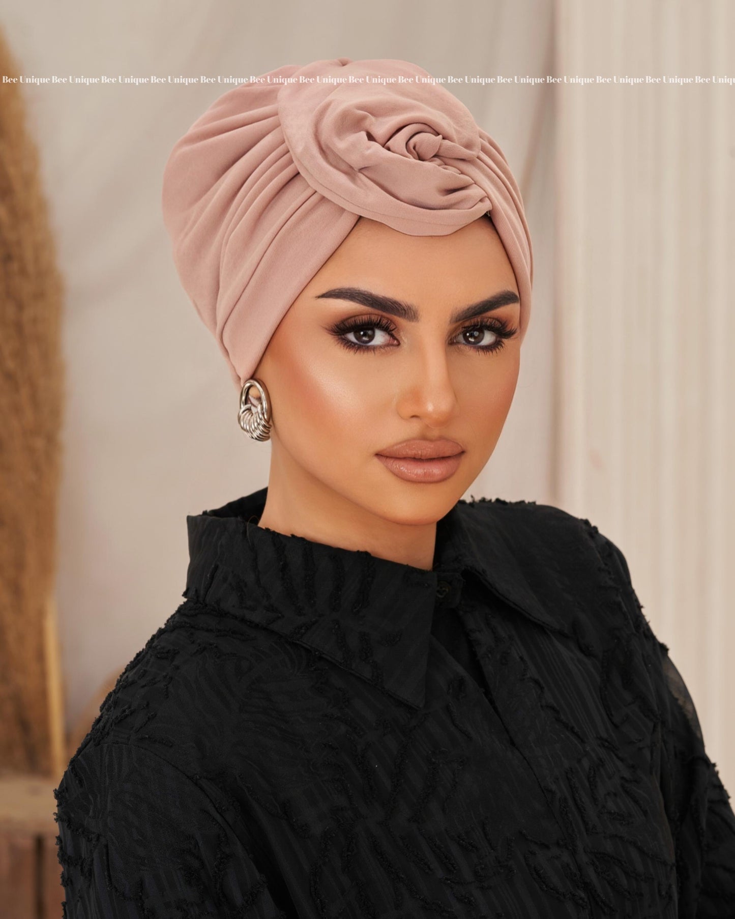 Round wing turban