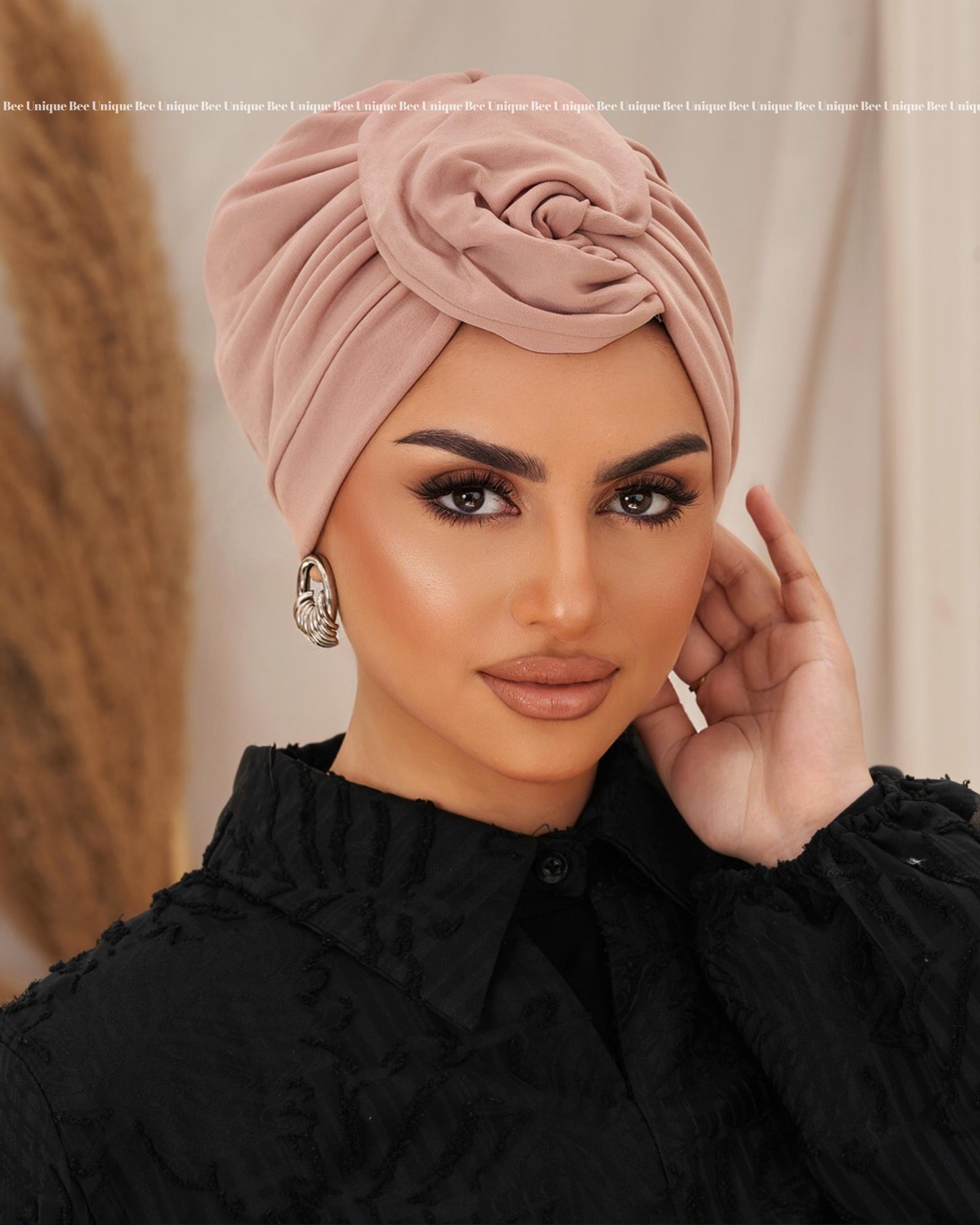 Round wing turban