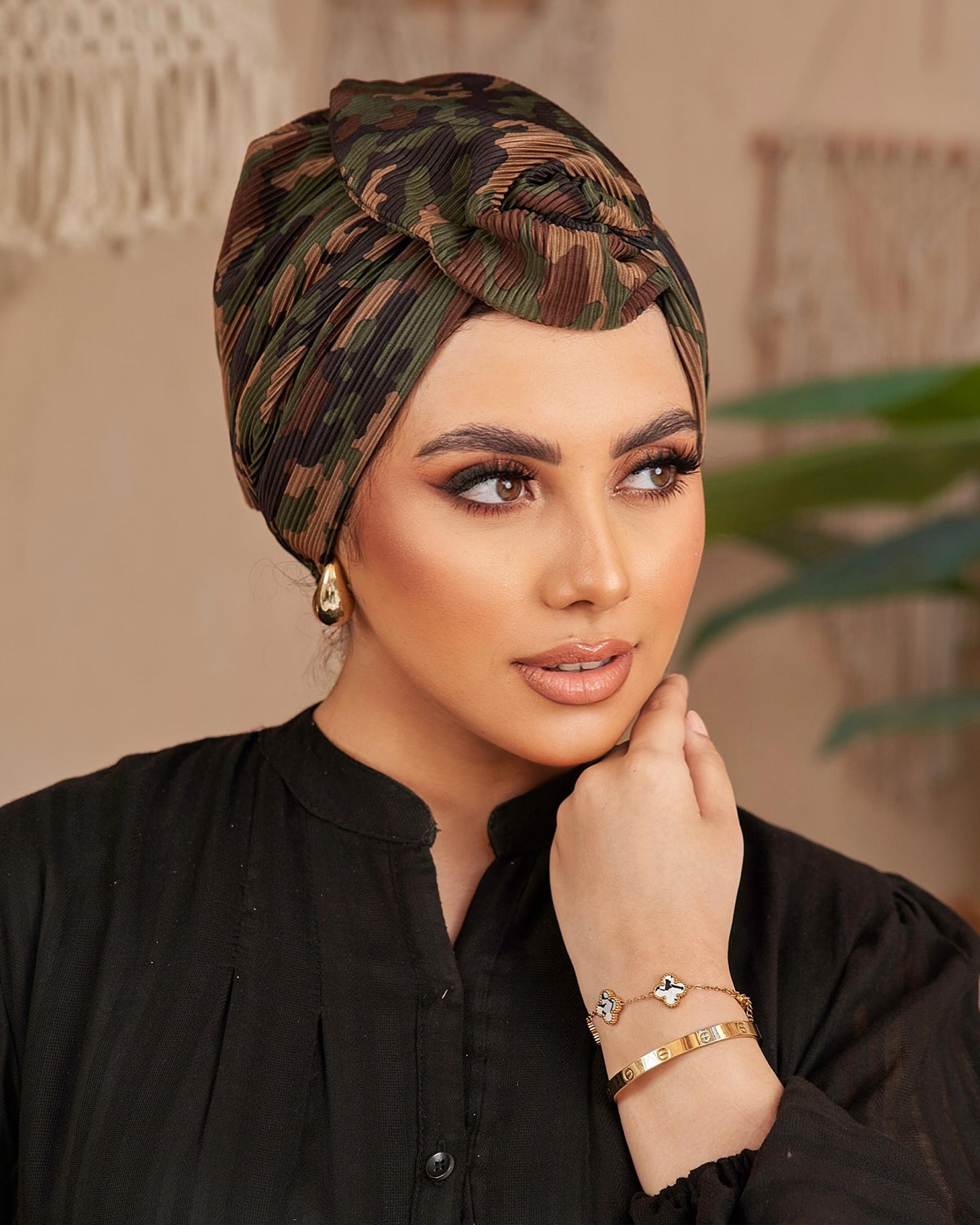 Round wing  turban
