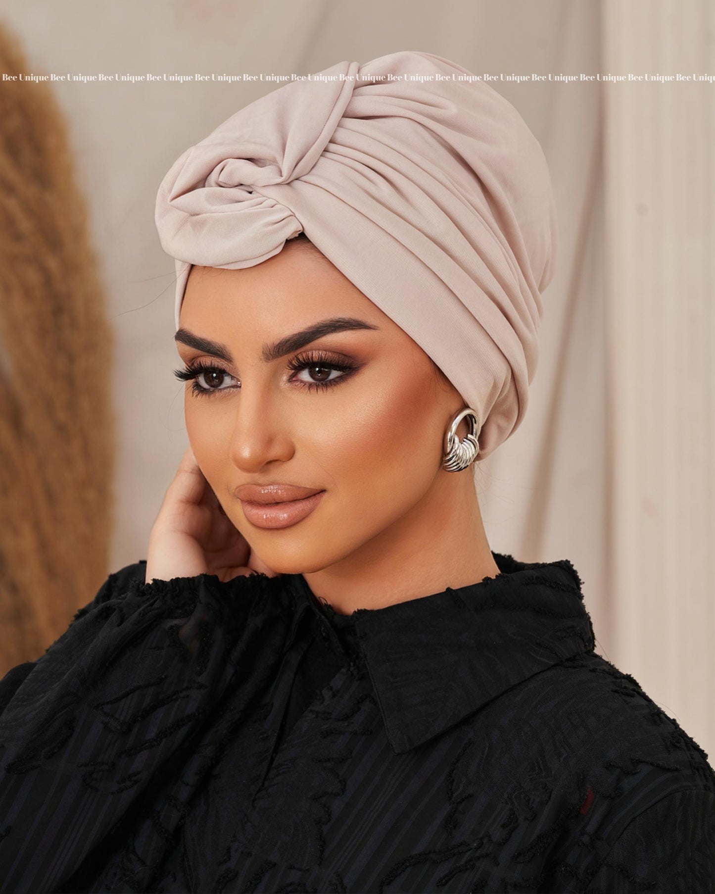 Round wing turban