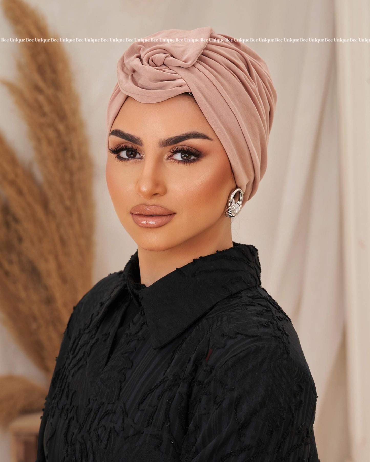 Round wing turban