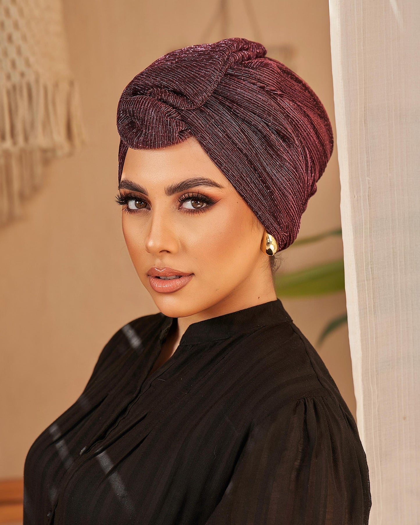 Round wing turban