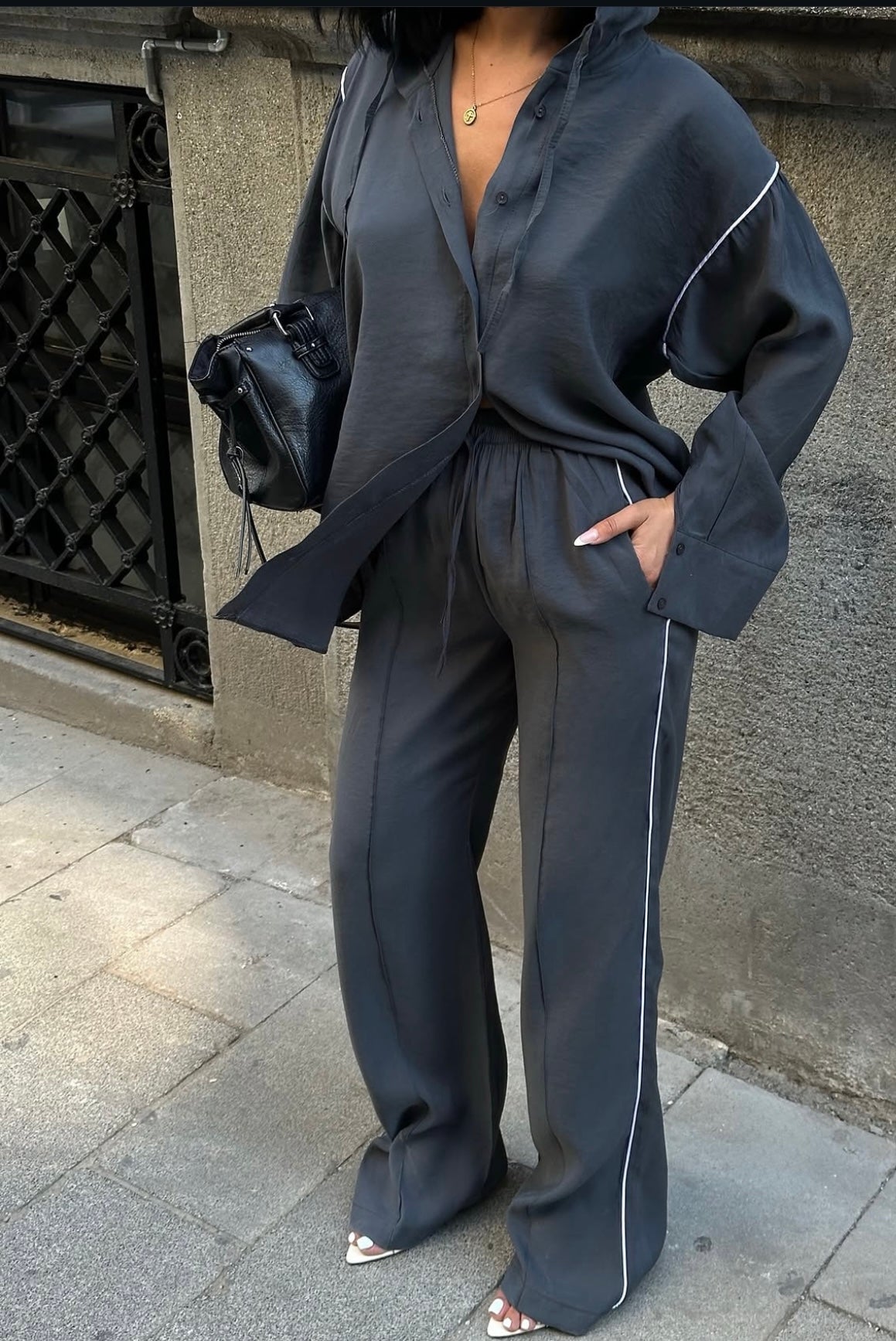 Casual suit