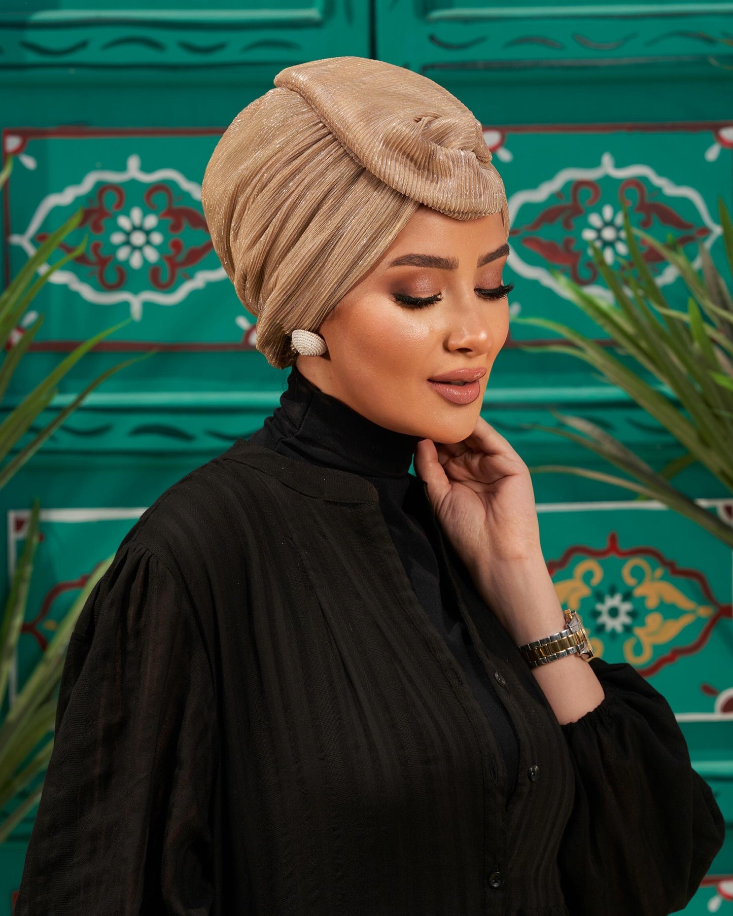 Round wing turban