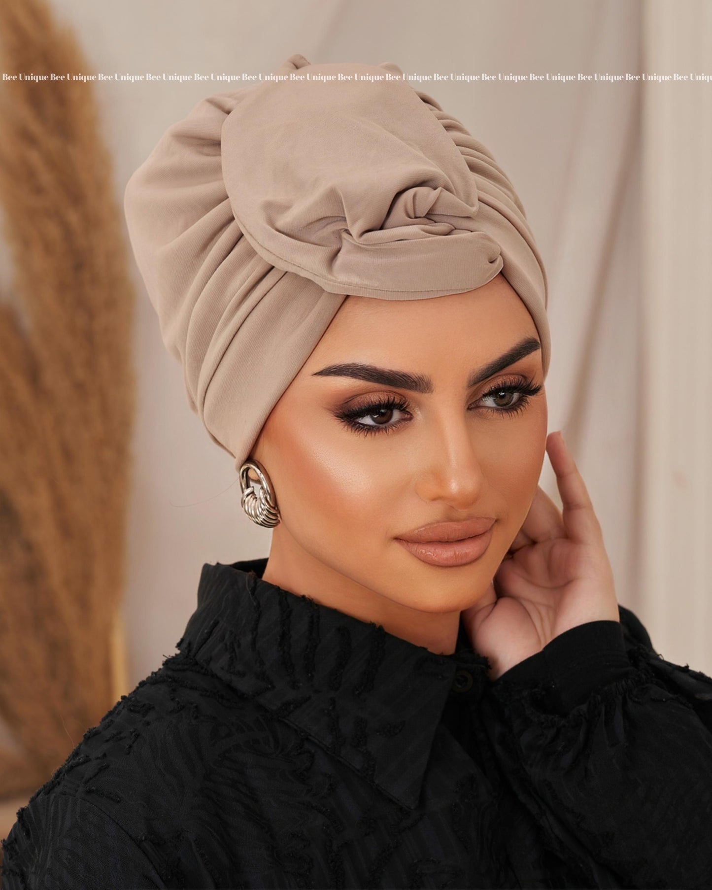Round wing turban