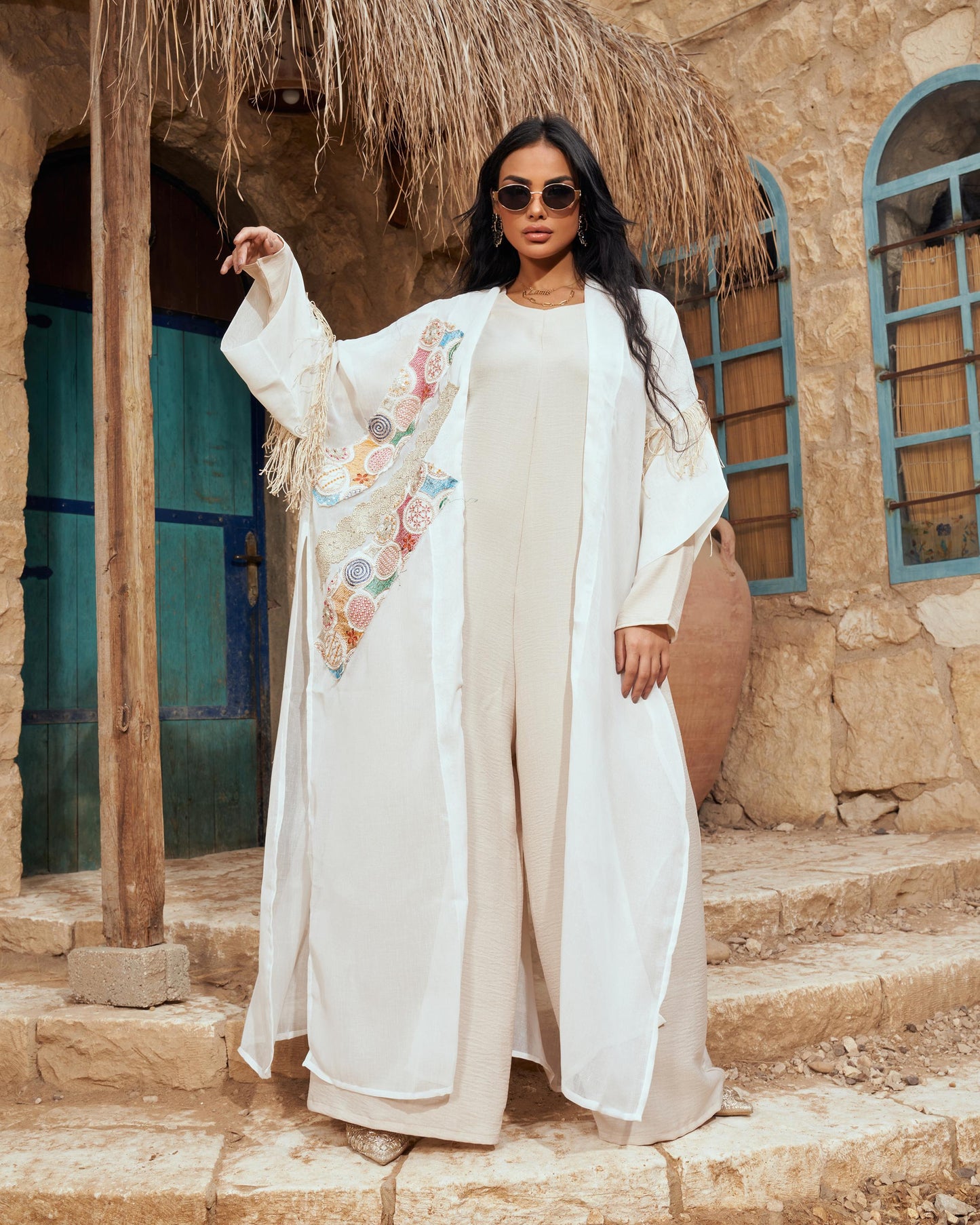 Konouz linen abaya