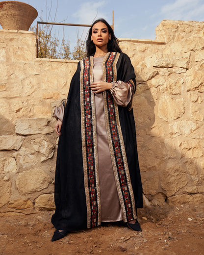 Konouz abaya