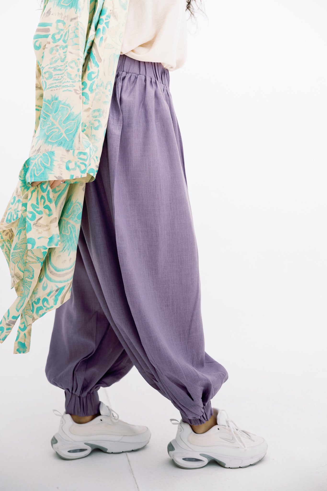 Balloon linen pants