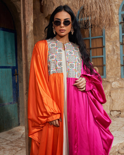Konouz satin abaya