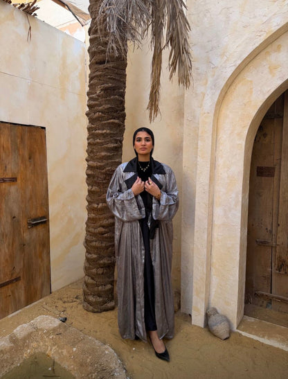 Metallic abaya