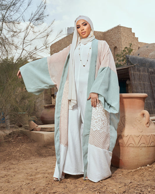 Konouz abaya
