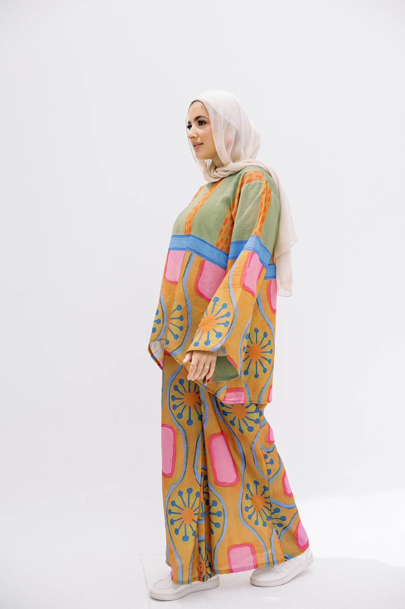 Tropical Set